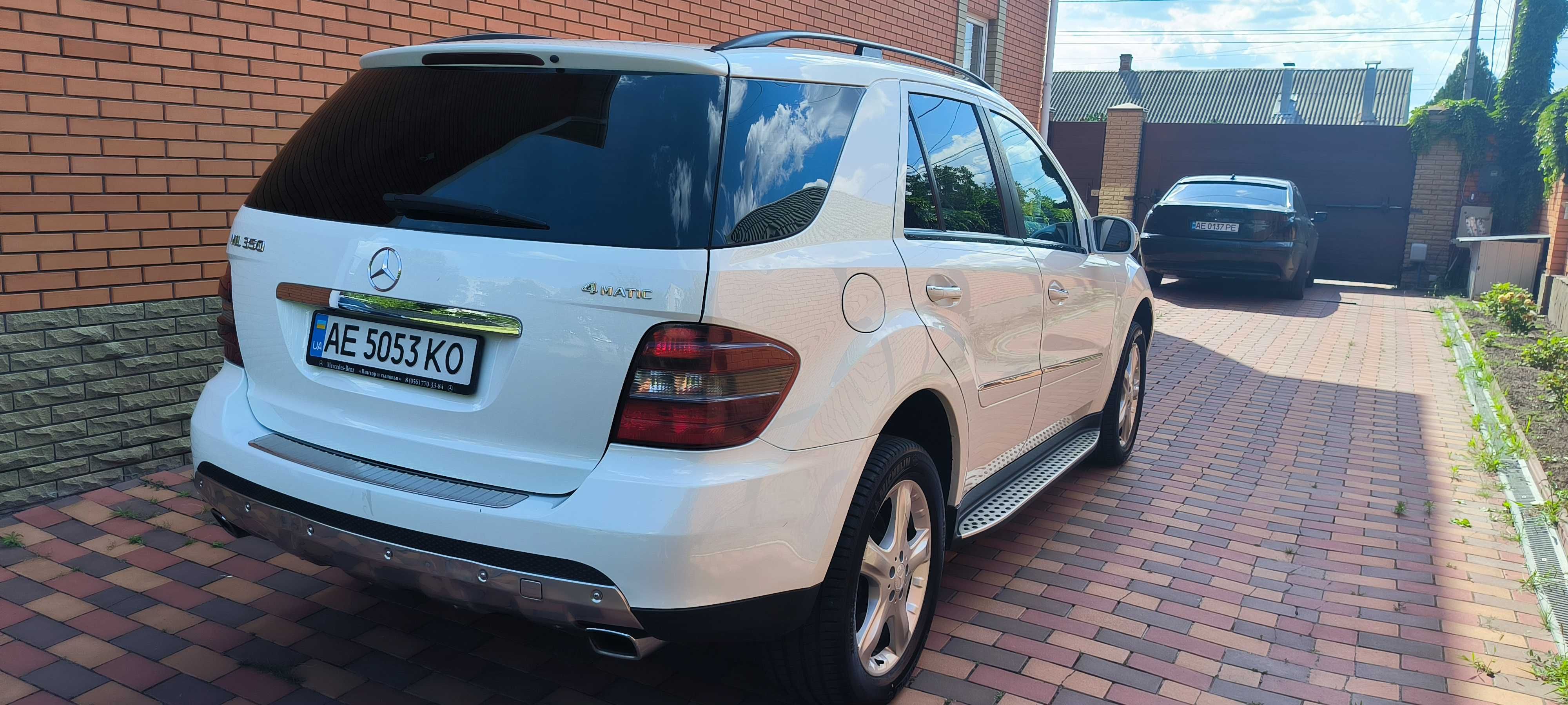 Mercedes-Benz M-Class ML 350