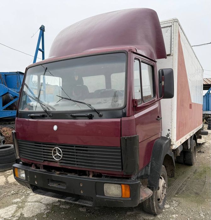 Mercedes 809 Vario грузовик гидроборт