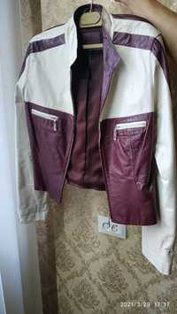 Курточка кожаная красивейшая 48- 50 размер продам.