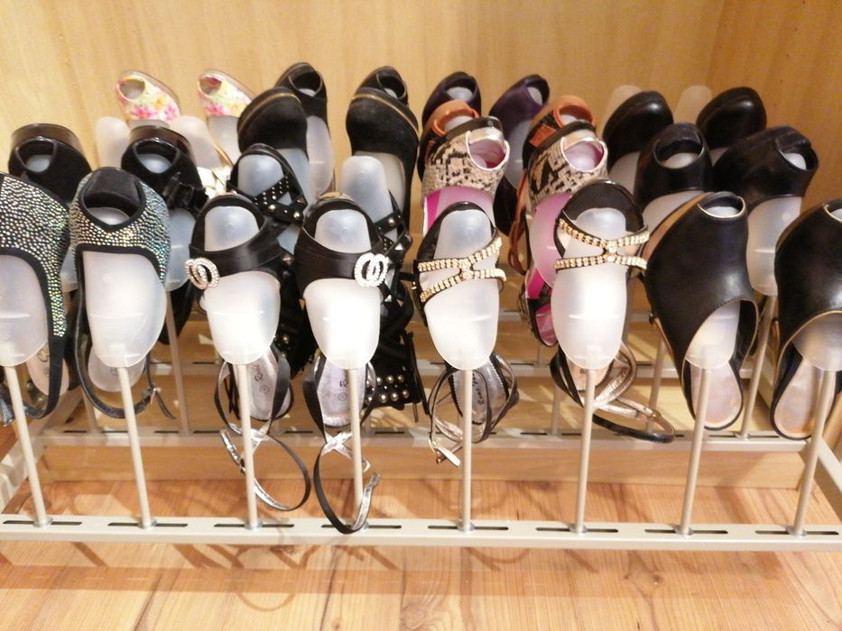 Szpilki na platformie 36