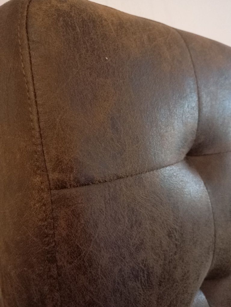 Sofá cama castanho escuro