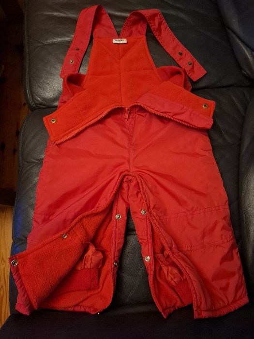 Ocieplane,  nieprzemakalne spodnie Baby na szelki rozmiar 80