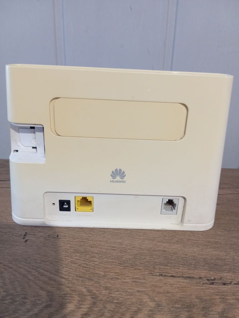 Router modem Huawei LTE Wi-Fi B311s-220