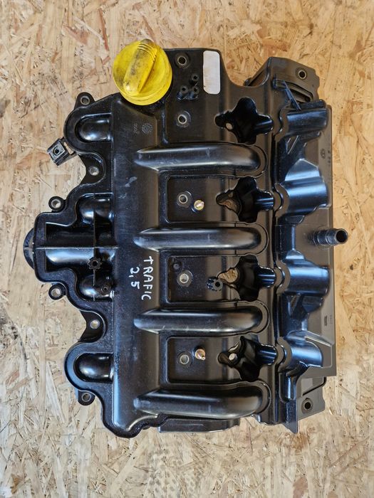 Pokrywa dekiel zaworów Trafic II 2.5 vivaro