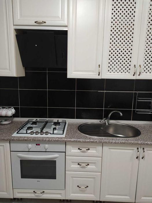 Подобово 2 к.Кв. Бережанська 54, В. Шувар, Сихів Червона Калина, Стуса