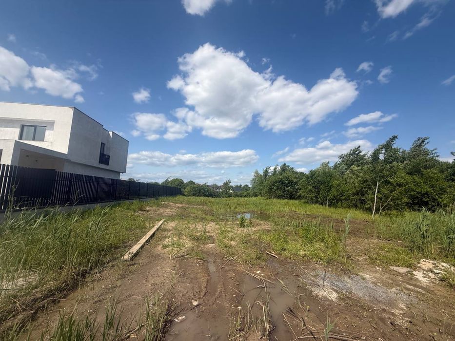 Продаж земельної ділянки  в Скнилеві