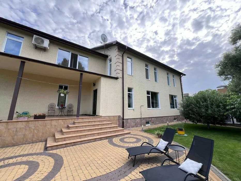 Дуплекс біля Бучанського парку ОАЗИС сімейного затишку поруч з містом