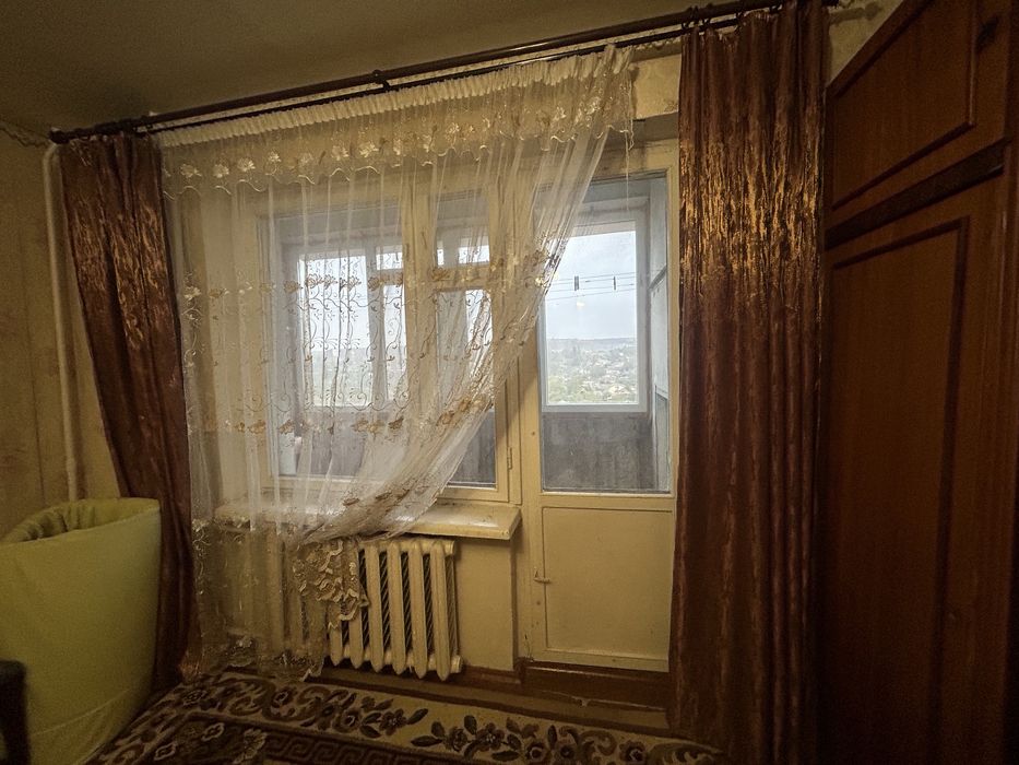 Оренда. 1кімнатна квартира 173кв-л, Курчатова 19. Все є. 4500