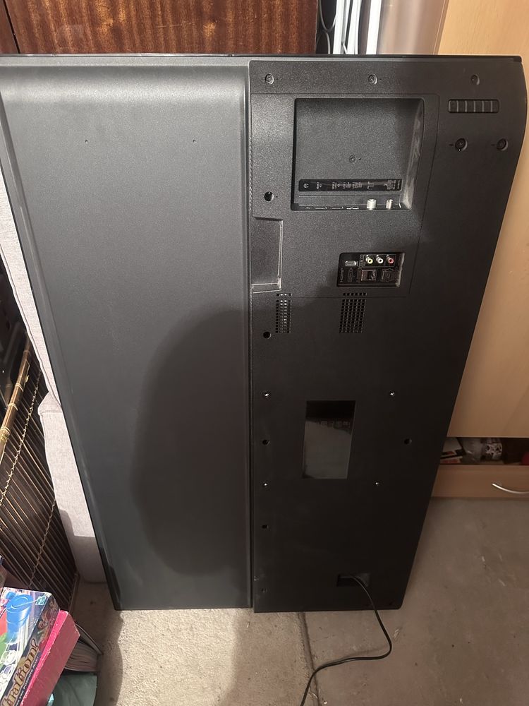 Telewizor Panasonic TX50-JX 8 10E uszkodzona matryca