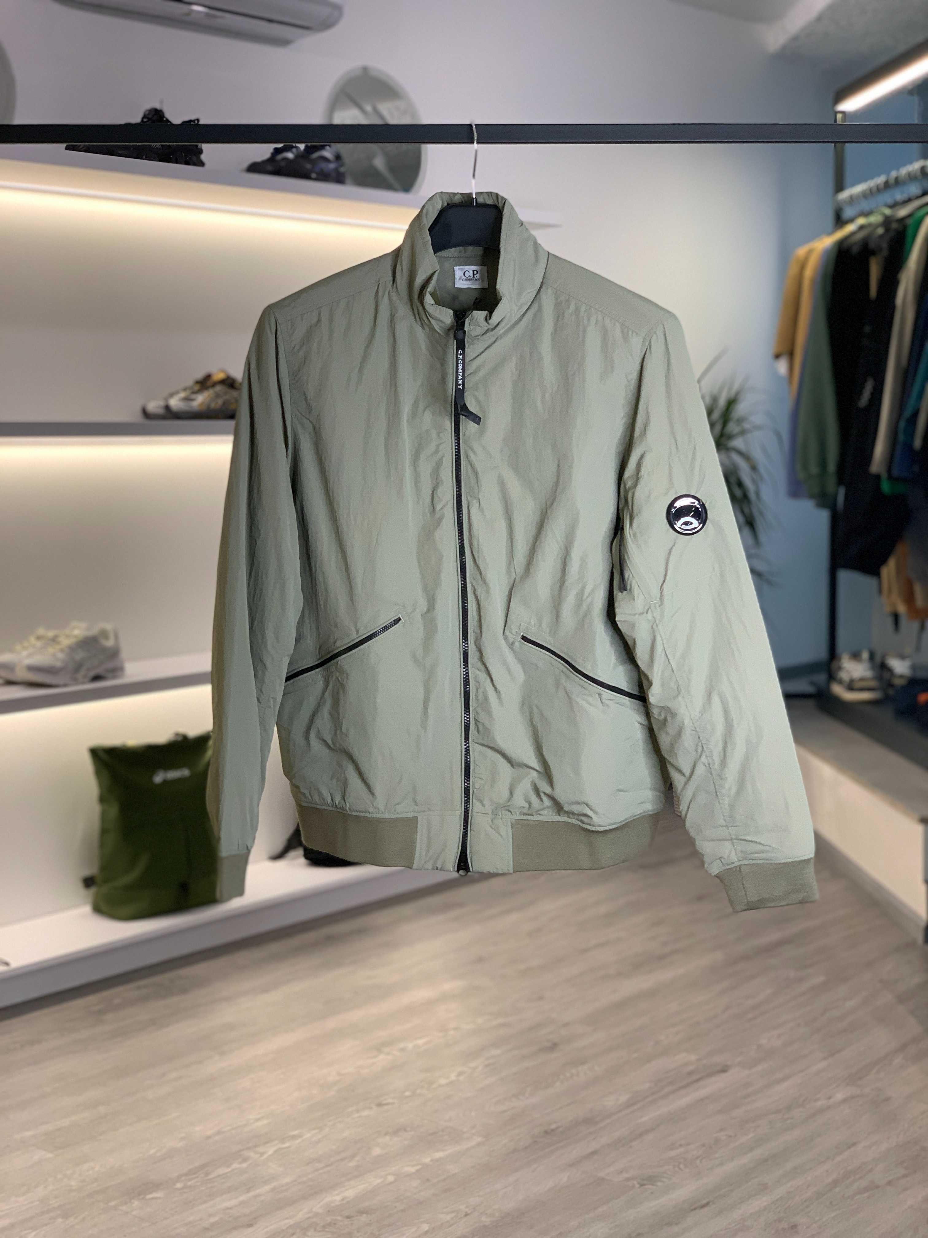 Куртка C.P. COMPANY Chrome-R Jacket Olive