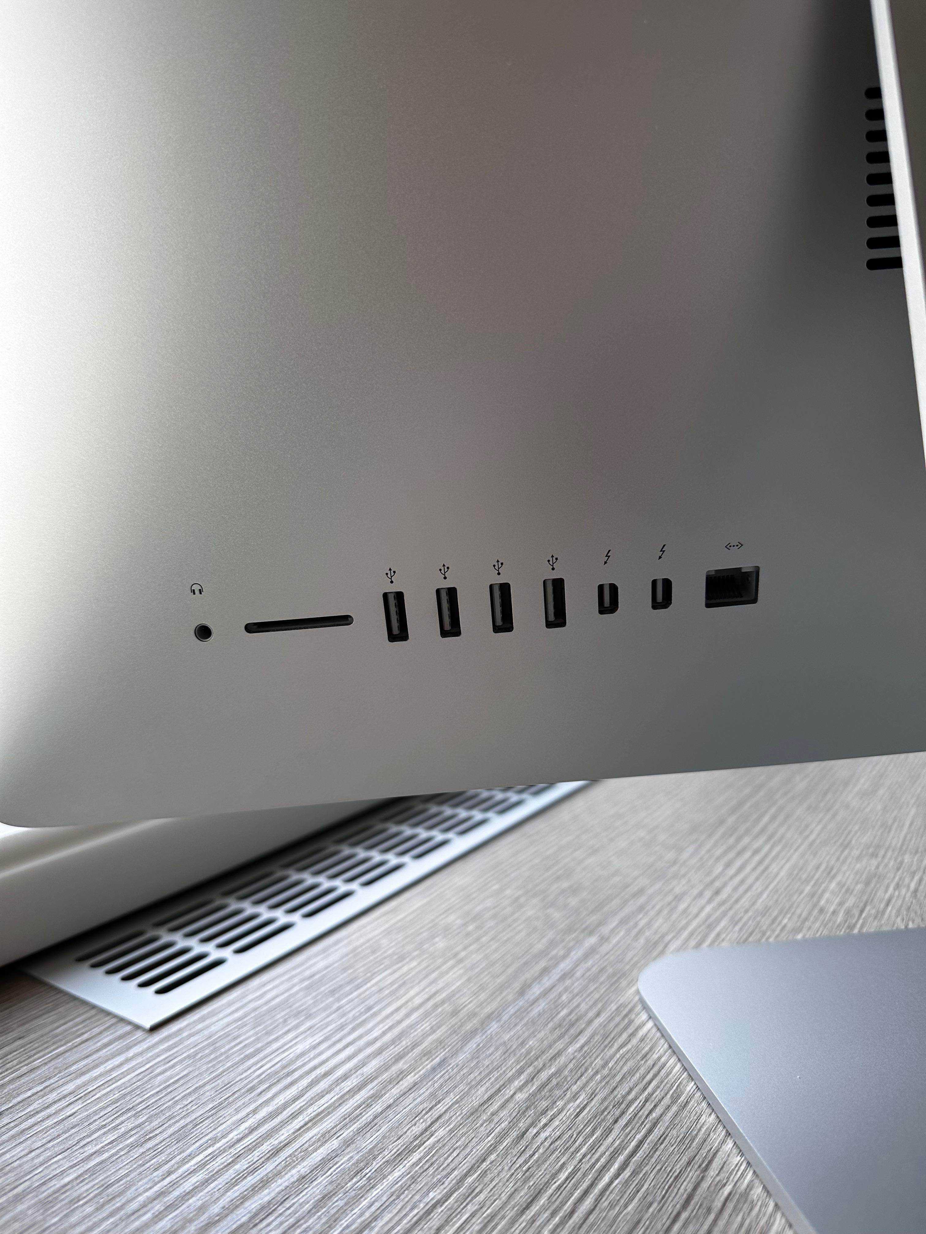 iMac 21.5 Retina 4K core i7/16Gb/1Tb + keyboard+mouse late 2015
