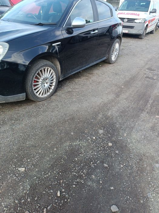 Alfa Romeo giulietta 2011 rok 2.0 diesel 121kw kod lakieru vr601/b