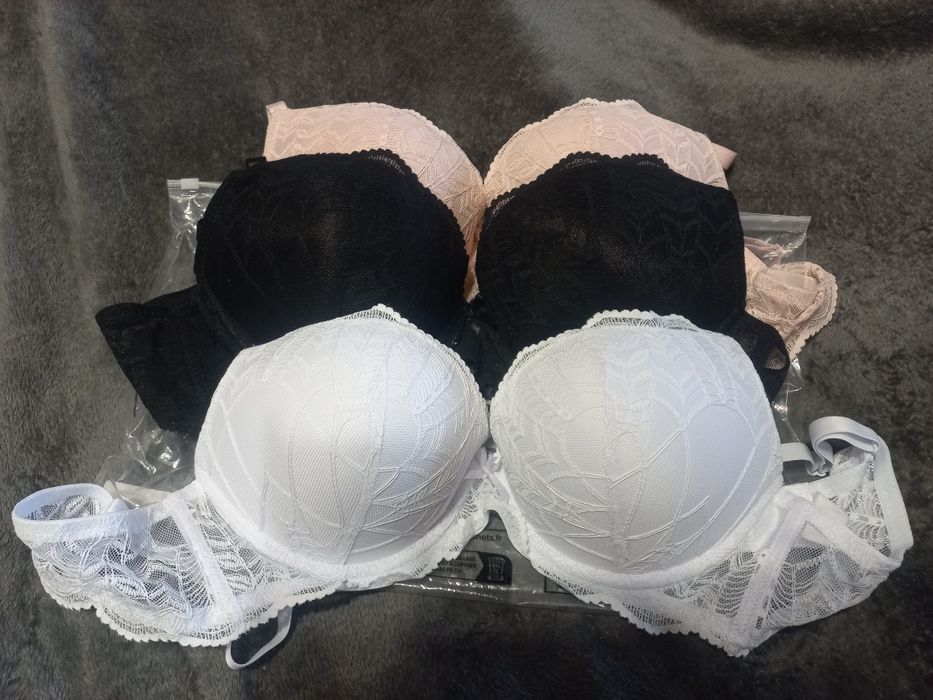 Бюстгальтер 90С ,  лифчик с пуш-ап