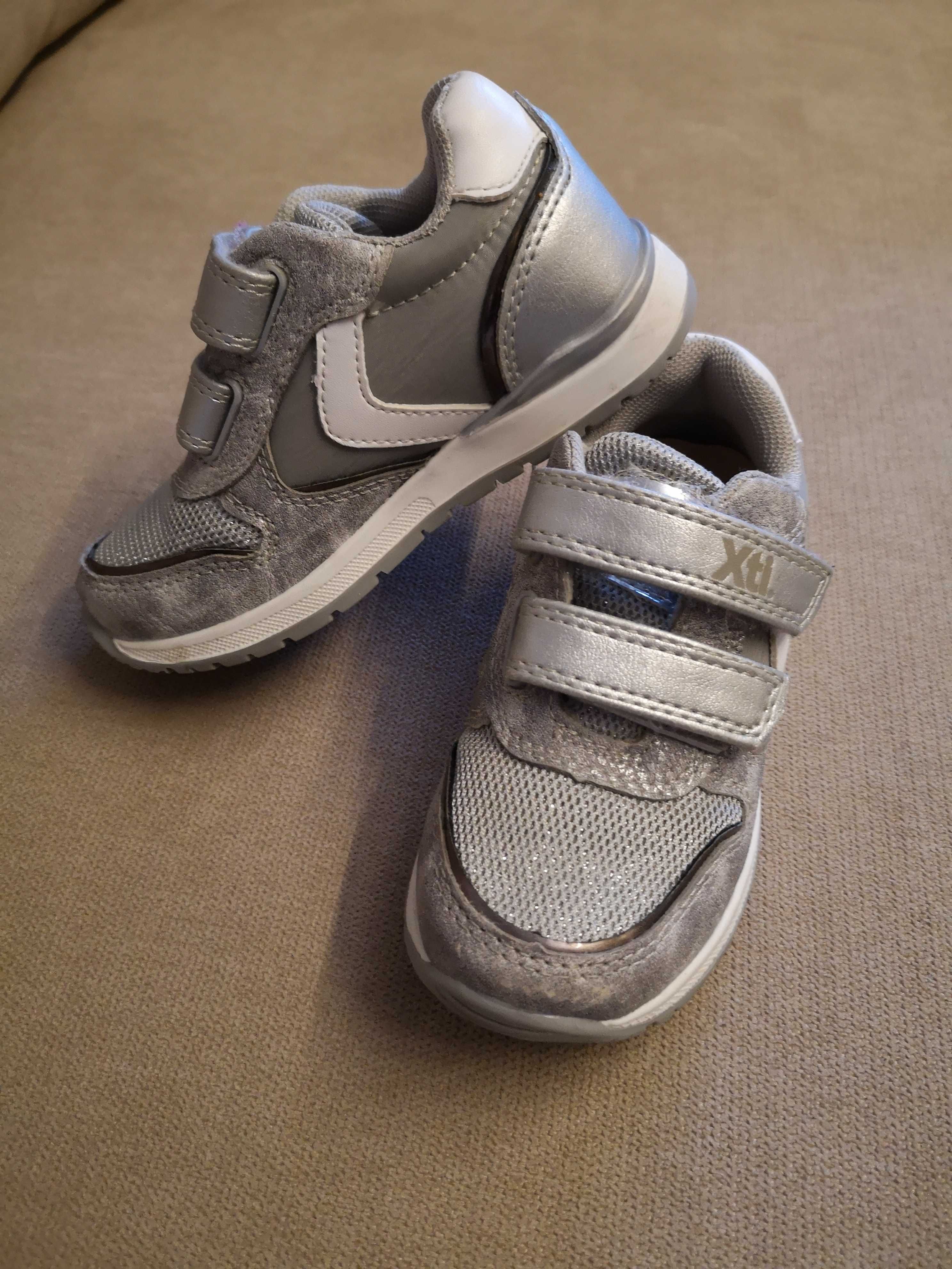 Sneakersy Adidasy buty sportowe dziecięce XTI, rozm 24