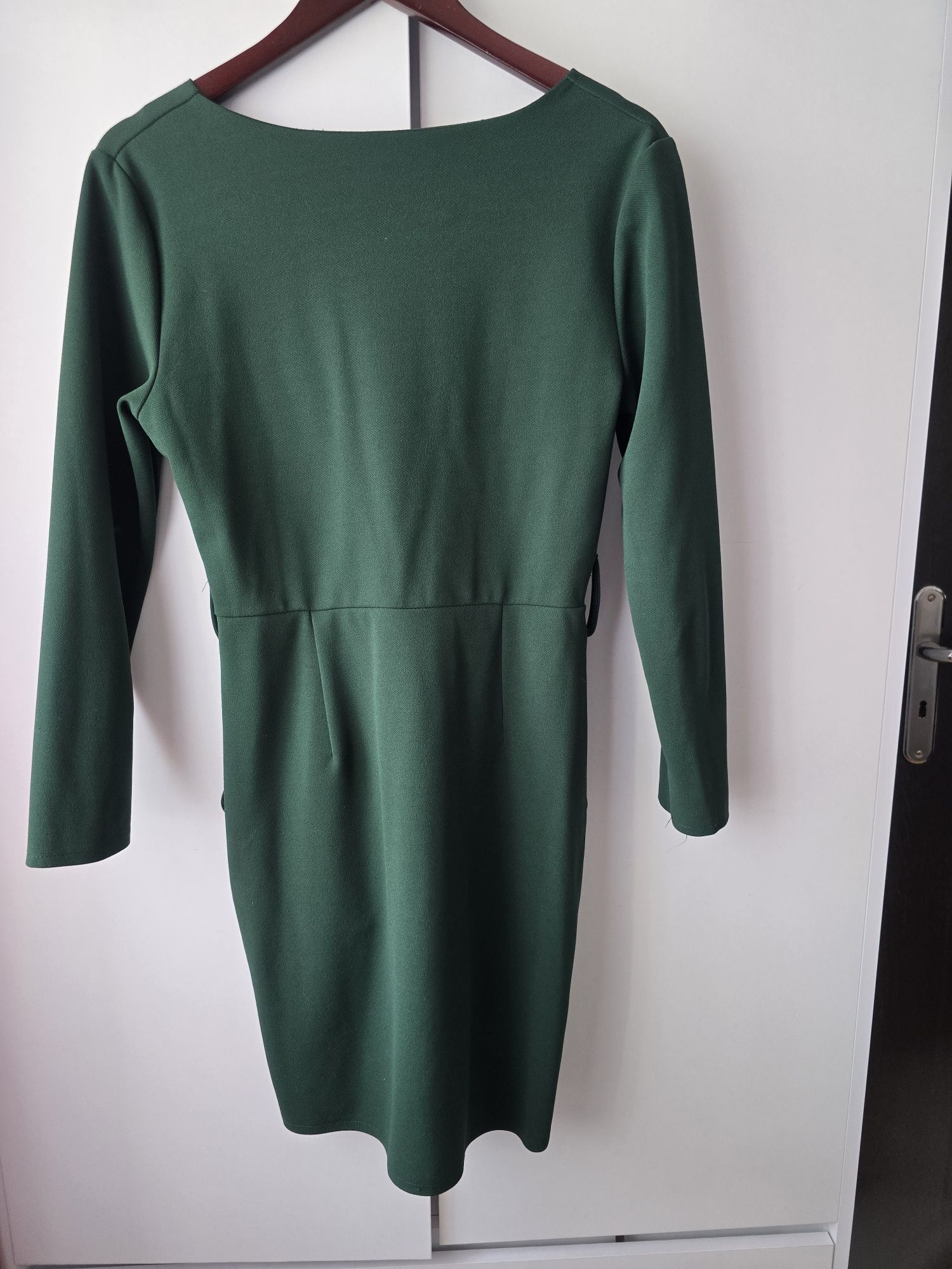 Elegancka sukienka biurowa