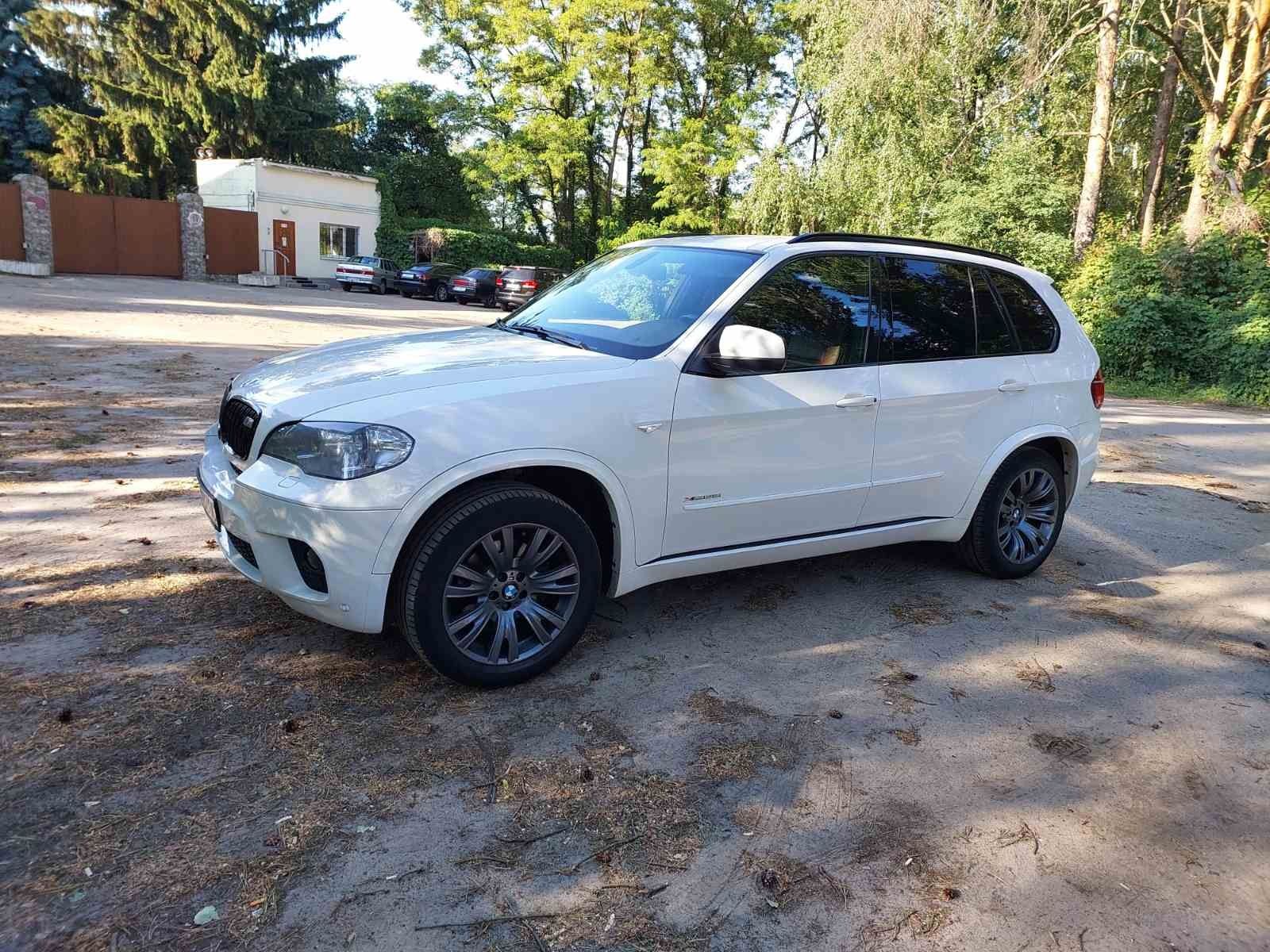 BMW  X5  м  пакет