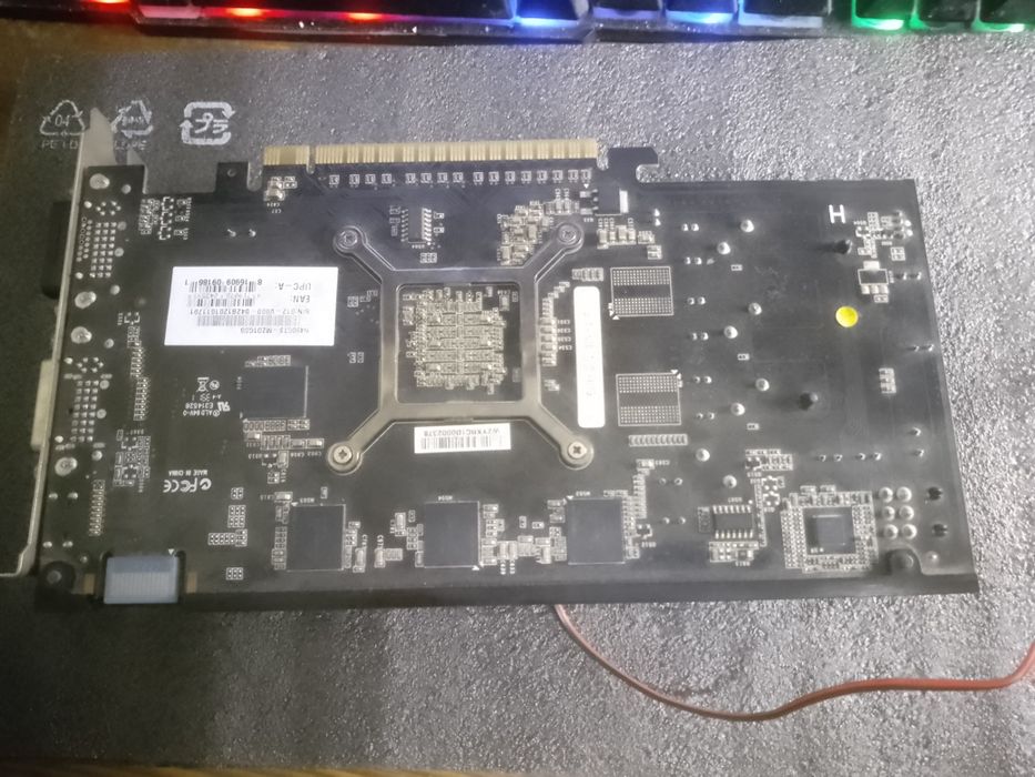 Продам видеокарту в отличном состояни. Торги