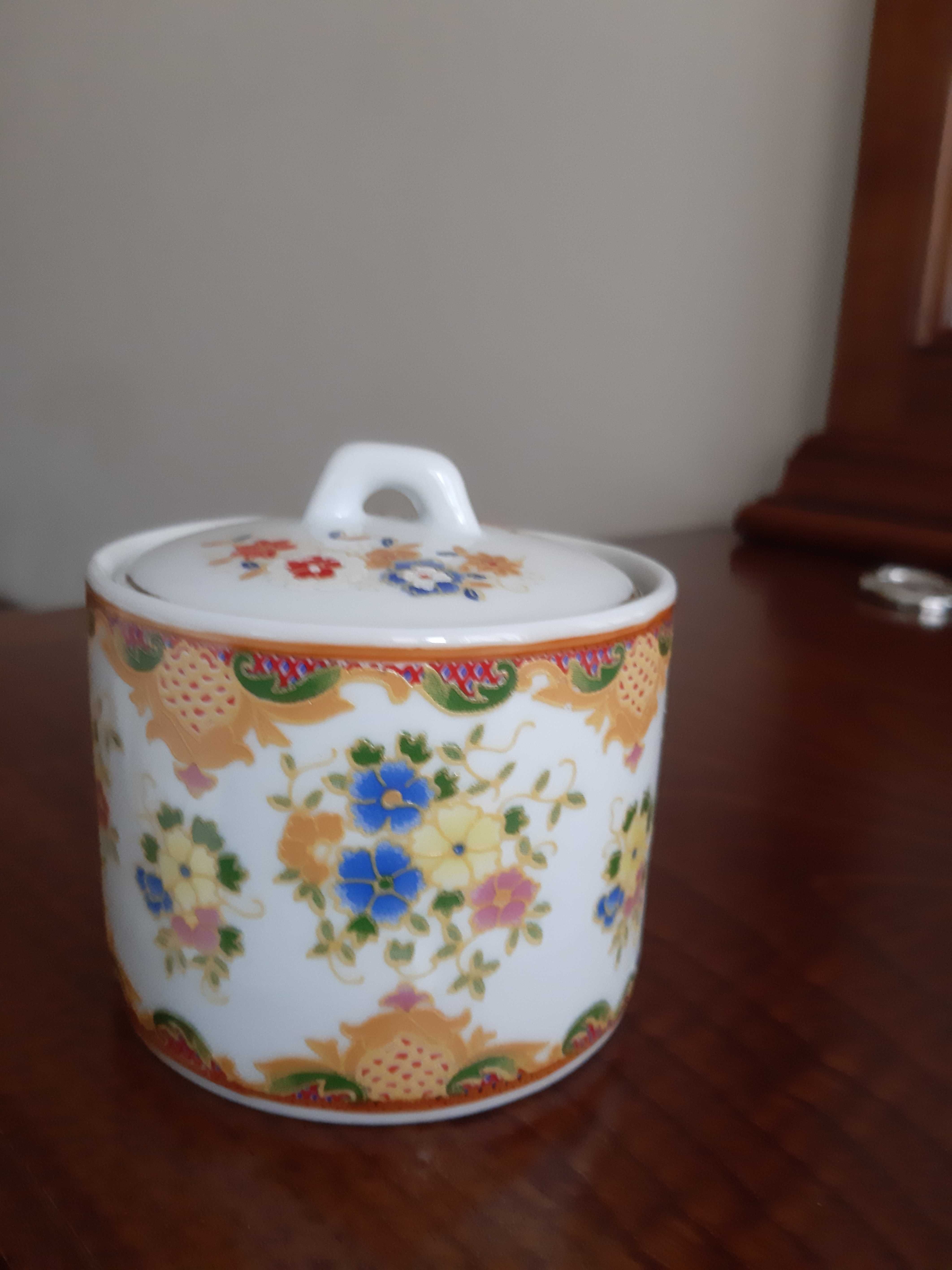 pote ceramico pintado à mão
