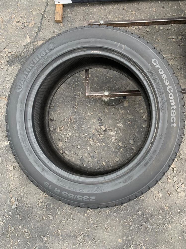 Шини 235/55 R19 Continental 2022p зима 7,4/7мм