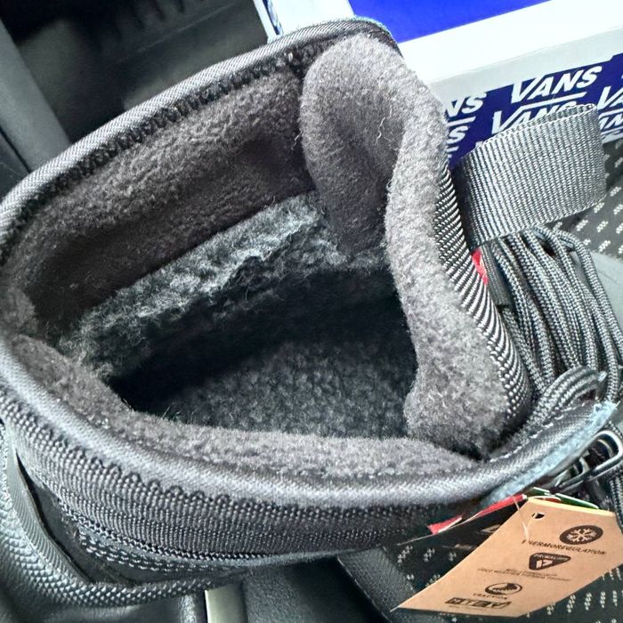 Чоловічі зимові кросівки ванс чорні хутро Vans Old Skool MTE Gore Tex