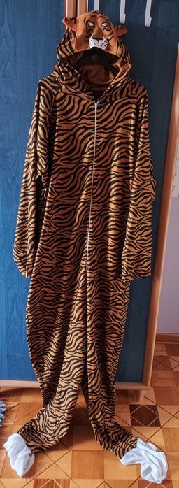 Halloweenowy strój tygryska