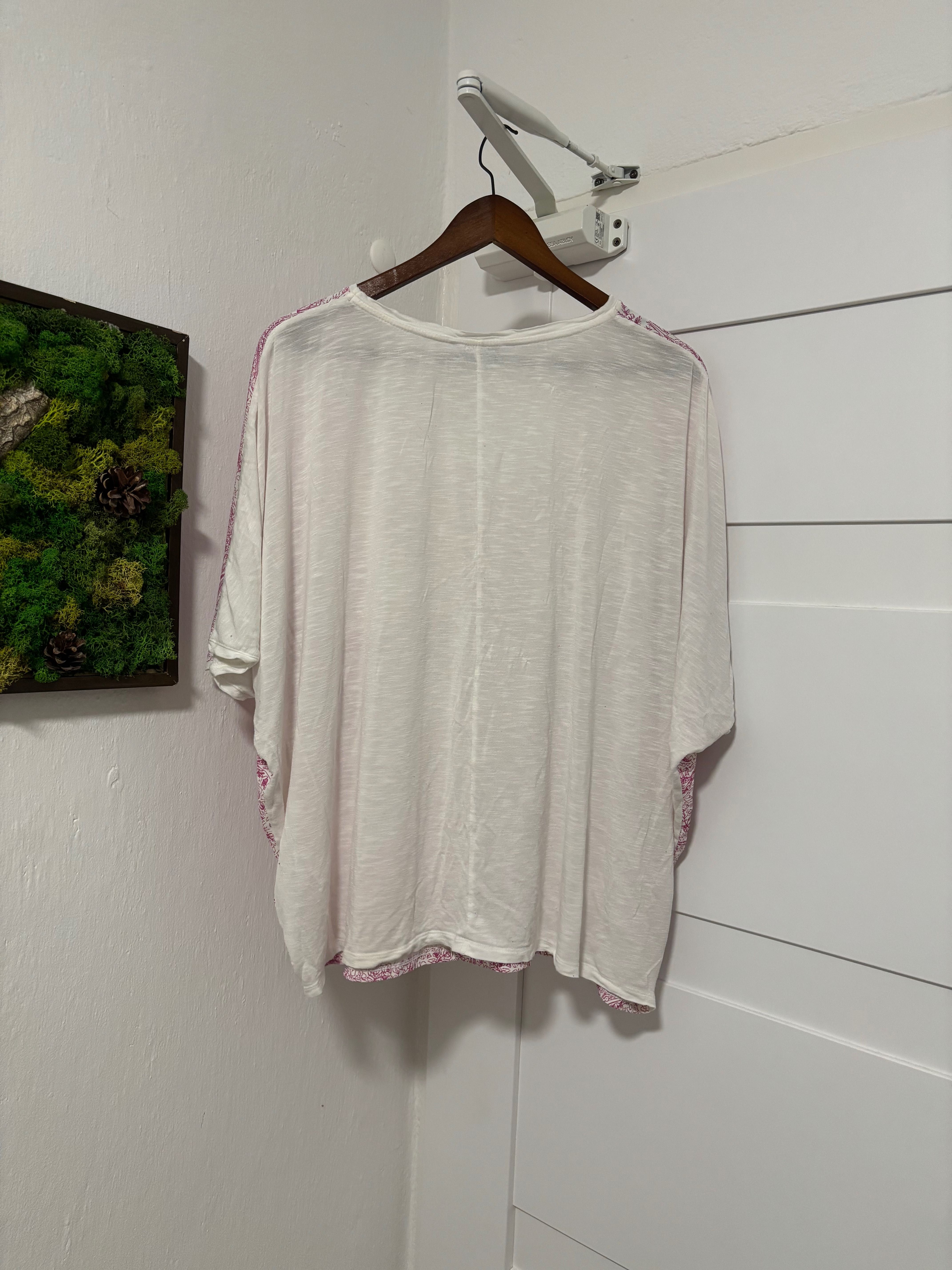 Przewiewna damska bluzka plus size