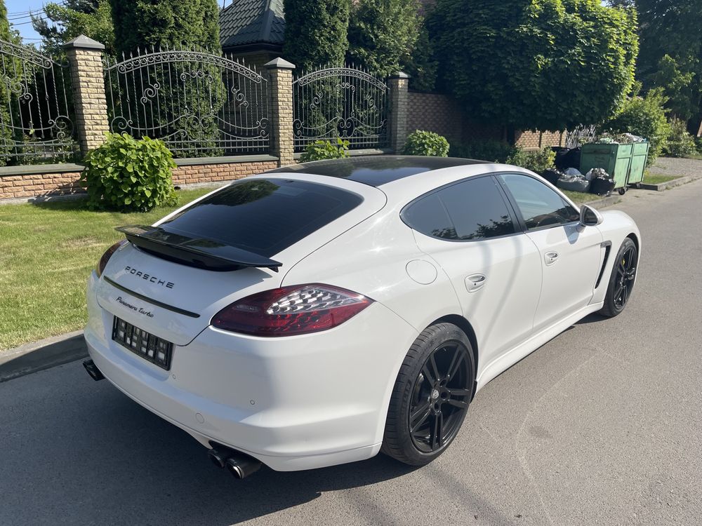 Porsche Panamera Turbo Офіційне авто/ ОБМІН