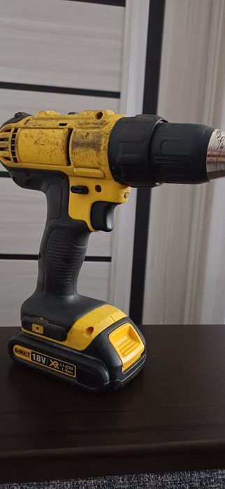 Продам DEWALT 420