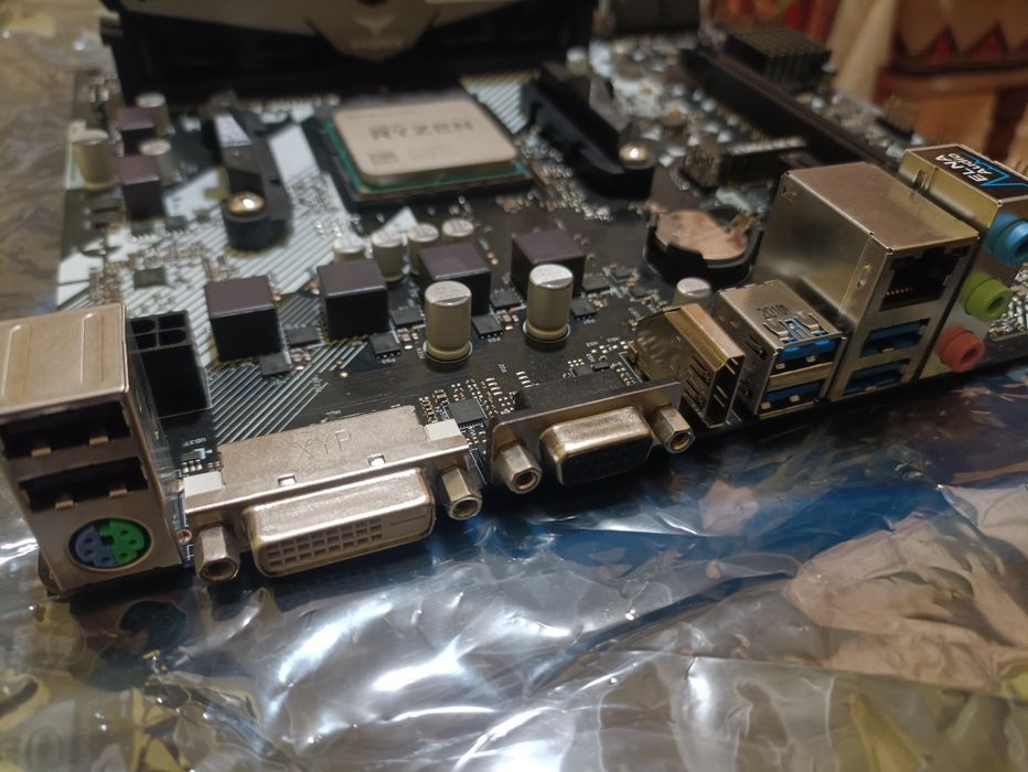 Комплект X370M+2700+16GB