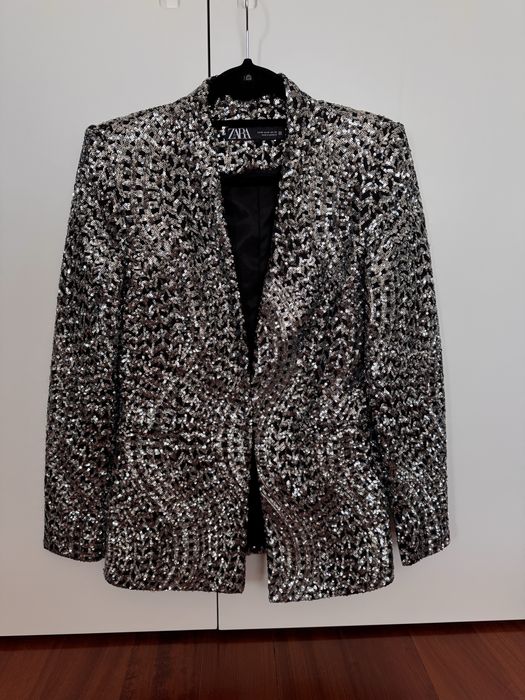 Blazer de mulher de lantejoulas Zara - coleção a/w 2023
