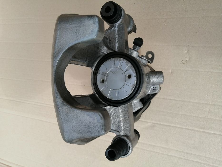 Супорт задній mercedes sprinter w907, w910