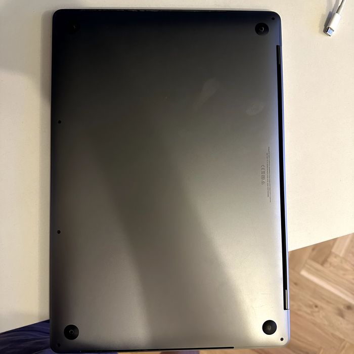 MacBook Pro 16-inch 2019