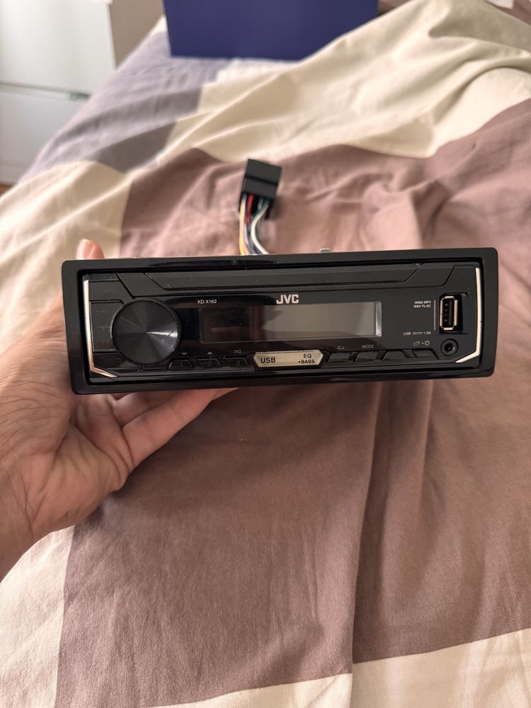 Auto radio  JVC SEMI NOVO