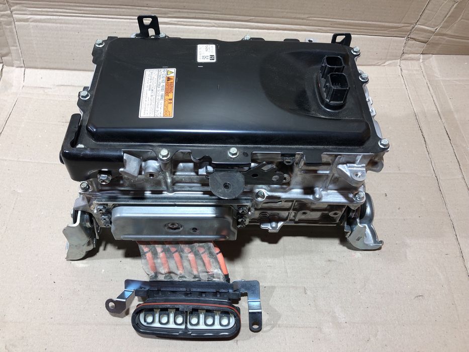 Інвертор Toyota HiBRID Інветор Тойота Гібрид Camry 70 Camry 40 Rav 4