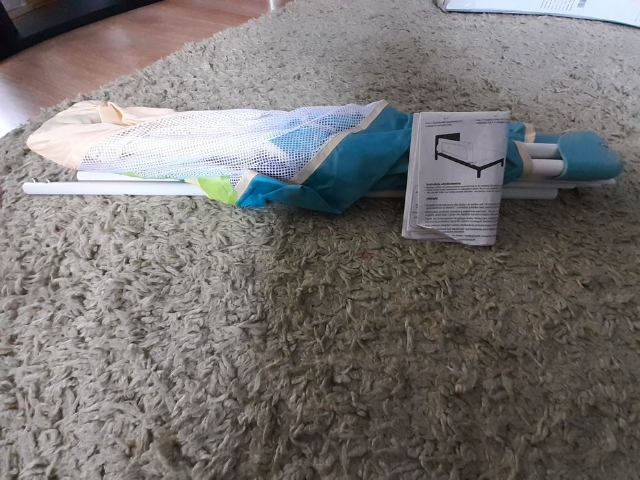 Osłonka na łóżko łóżeczko