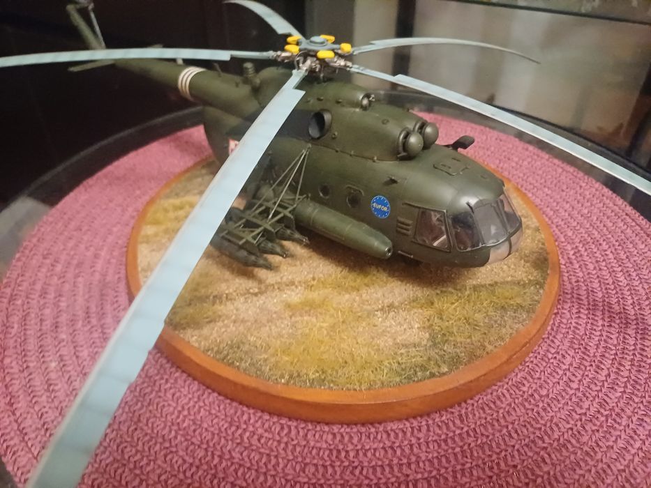Model śmigłowca mi 17  firmy AMK 1/48