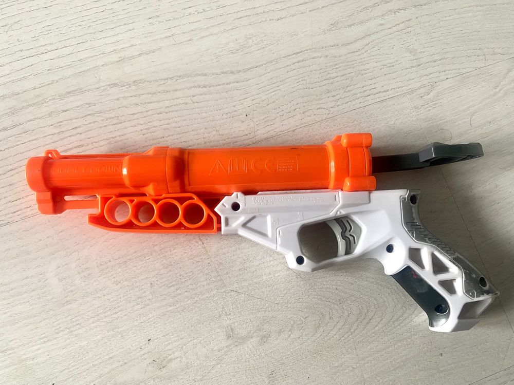 Pistolet Nerf Double Down i Jolt