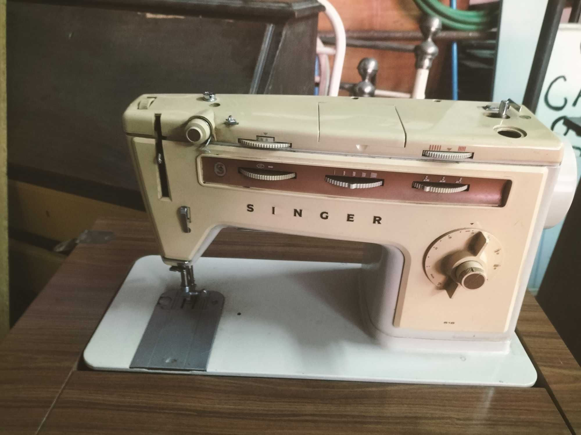 Maquina costura singer