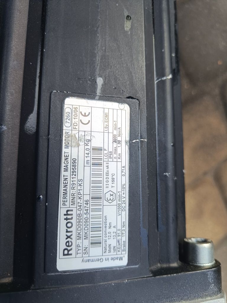 Serwomotor serwo servo z przekładnia
13.2A, mocny 
Rexroth mkd090b-047
