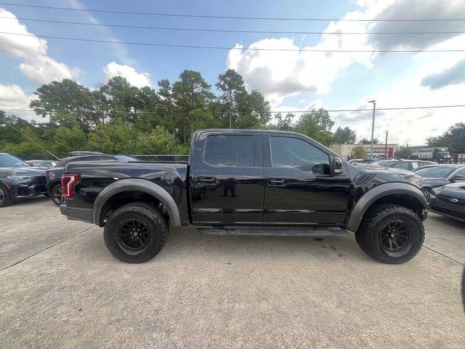 Ford F-150 Raptor      2018