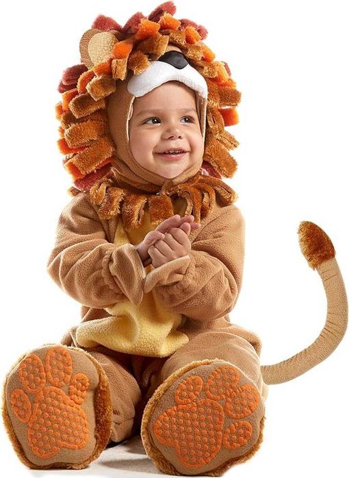 Spooktacular Creations Deluxe Lew zestaw kostiumowy na Halloween.