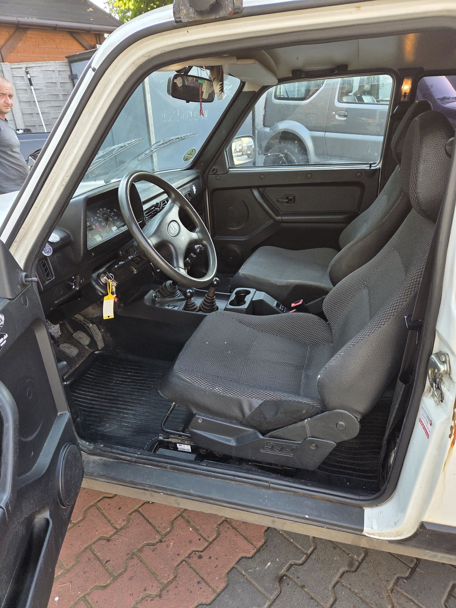 Lada niva taiga 4x4 18r