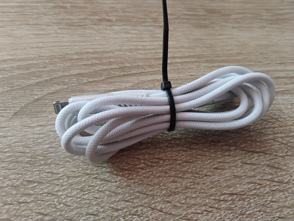 Sprzedam kabel iPhone