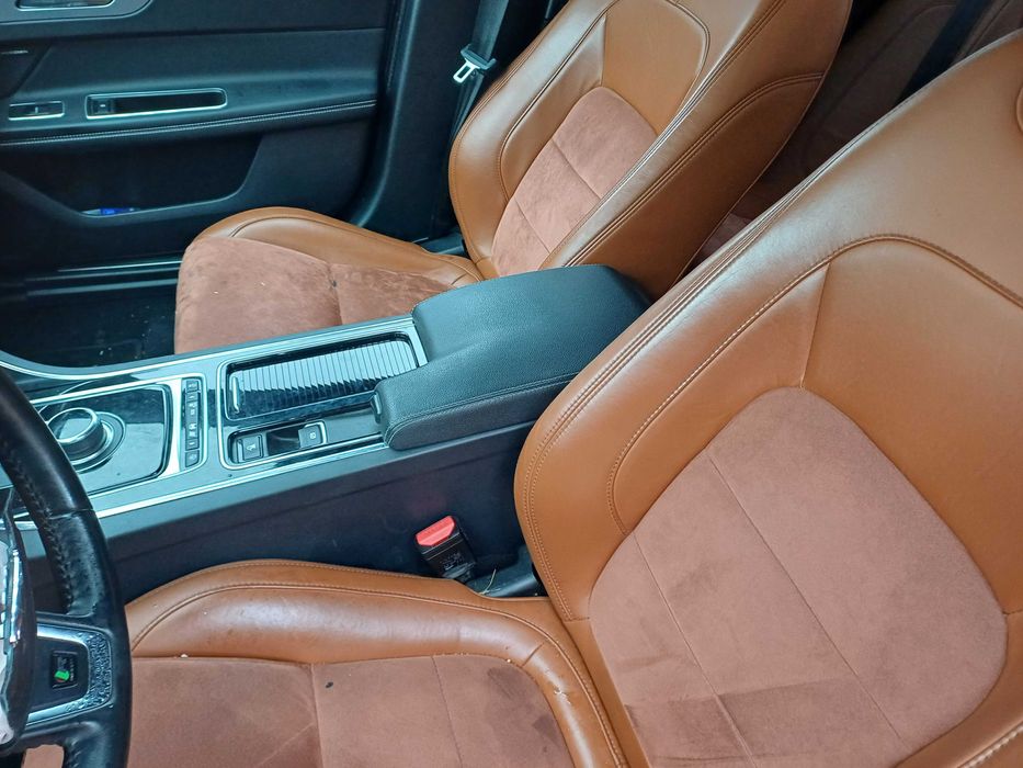 Jaguar XF 2.0 diesel 2018r.