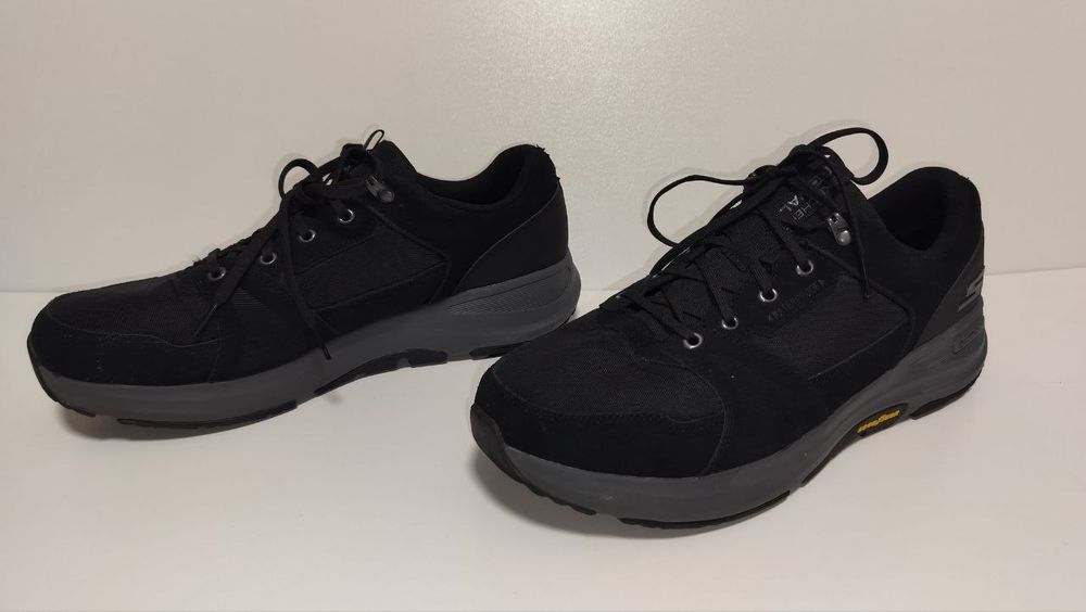 Кроссовки Skechers. Размер 46