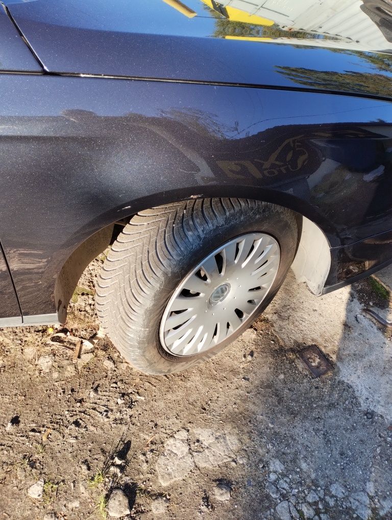Passat B6 benzyna 1,6 FSI sprawny niezawodny z OC i PT do grudnia