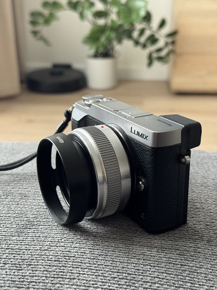 Lumix gx80 + Panasonic 20mm 1.7 обʼєктив
