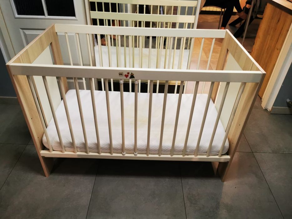 Łóżeczko z materacem 60x120