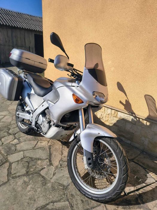 Aprilia Pegaso 650 bliźniak BMW GS650