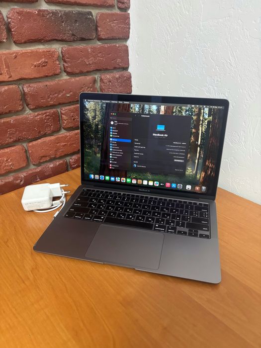 MacBook Air 2020 A2179 i3-10п 13‘ 8/256 Space Grey